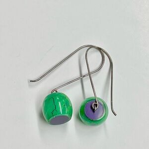 Zsiska vibrant resin earrings